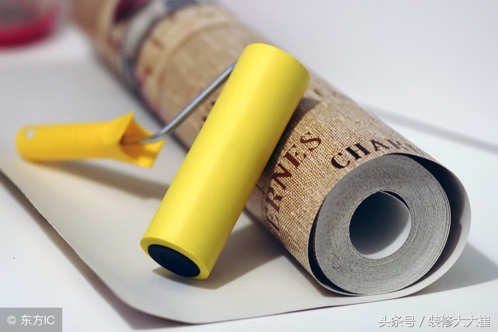 装修贴壁纸的最佳方法,装修工长实用攻略