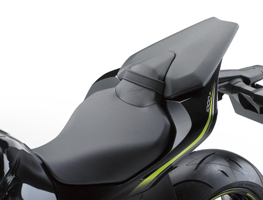 比跑车还要帅气的街车川崎z1000,川崎z1000r2022款新手好驾驭吗