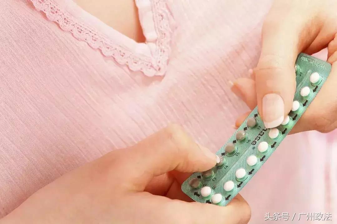 3年级女孩来例假,三周岁女孩来假性例假