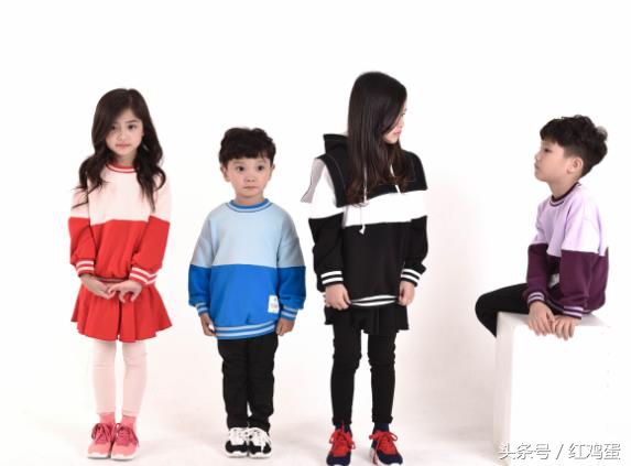 韩国冬季童装穿搭,今年童装韩潮流行款式