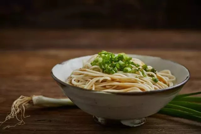 中餐厅2舒淇吃饭视频,舒淇吃面条