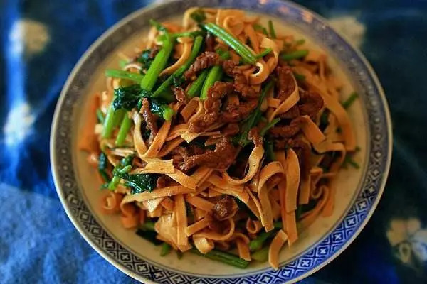 对大理有一种莫名的情愫,对大理的感触远远不止于苍山洱海