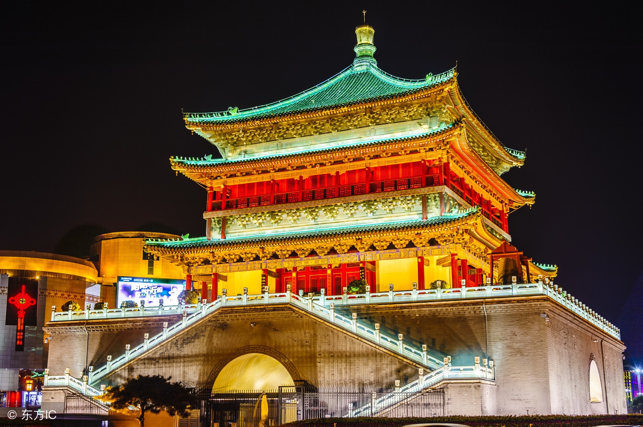 大门对阳台破败不聚财,大门对阳台为什么不聚财