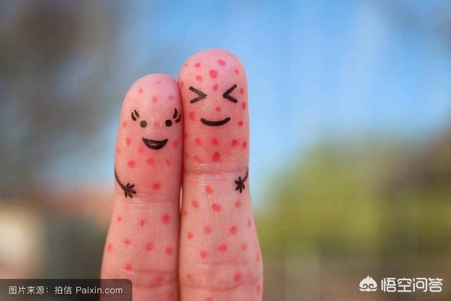 前胸后背长痘痘的原因和解决方法,每天洗澡为什么前胸后背长痘痘