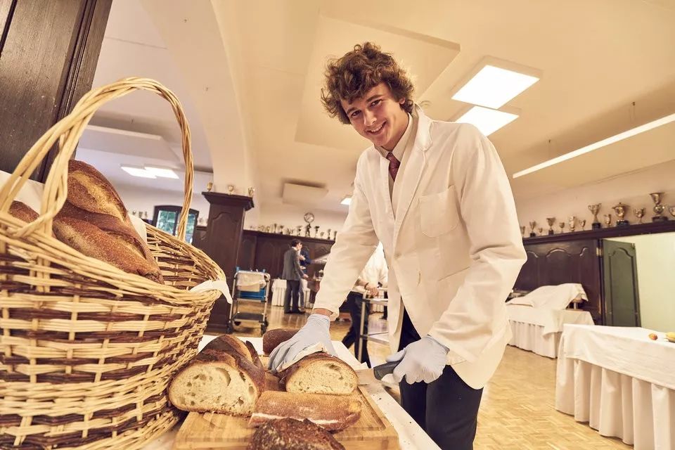 全球10所最昂贵的学校排行榜,全球最贵的贵族学校