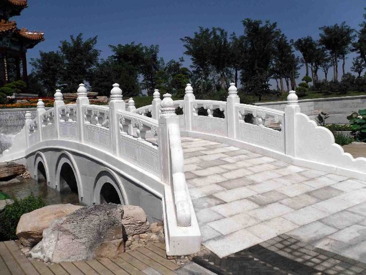 大理石中花白和直纹白,汉白玉大理石有黄色花纹