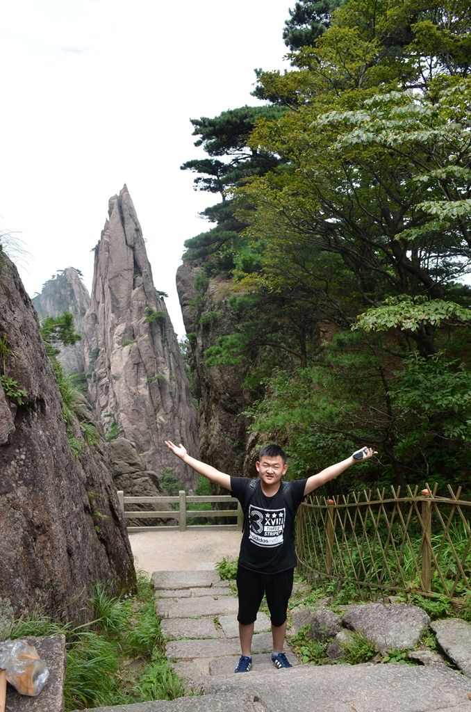 八月的黄山风景,独一无二的一品黄山