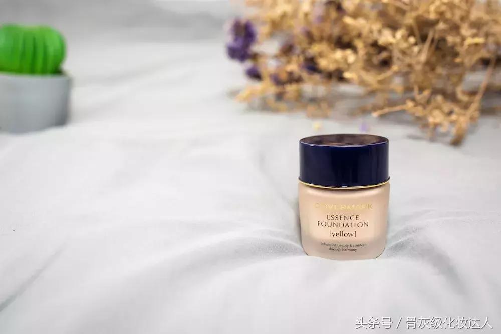 保湿遮瑕持久不脱妆粉底,粉霜和粉底液哪个更遮瑕