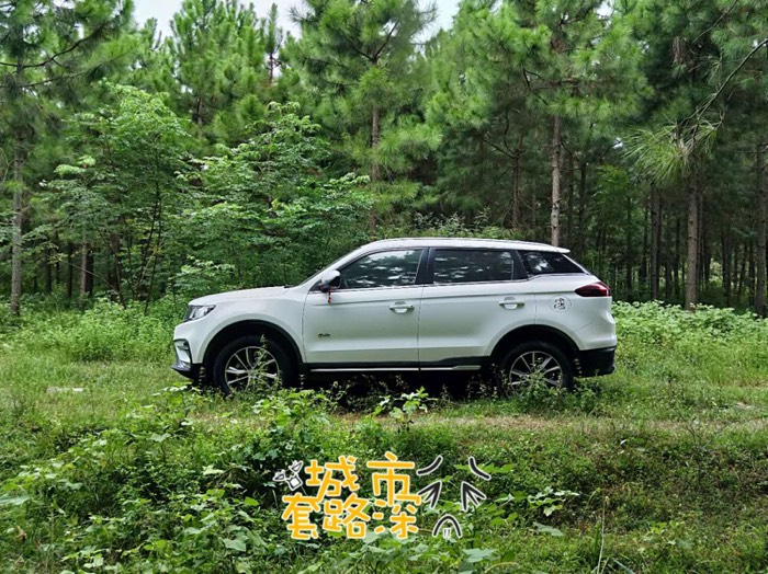 哈弗h6与吉利博越噪音哪个更好,吉利博越1.8t智享型行车记录