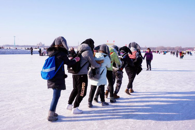 冰城伏尔加:“晴空下的雪域恋歌”让你知道旅行和旅游是两码事!