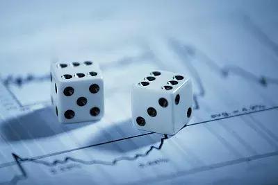 发明“抢红包”外挂狂赚千万元！然而，研发者最近悲剧了……丨今晚九点半