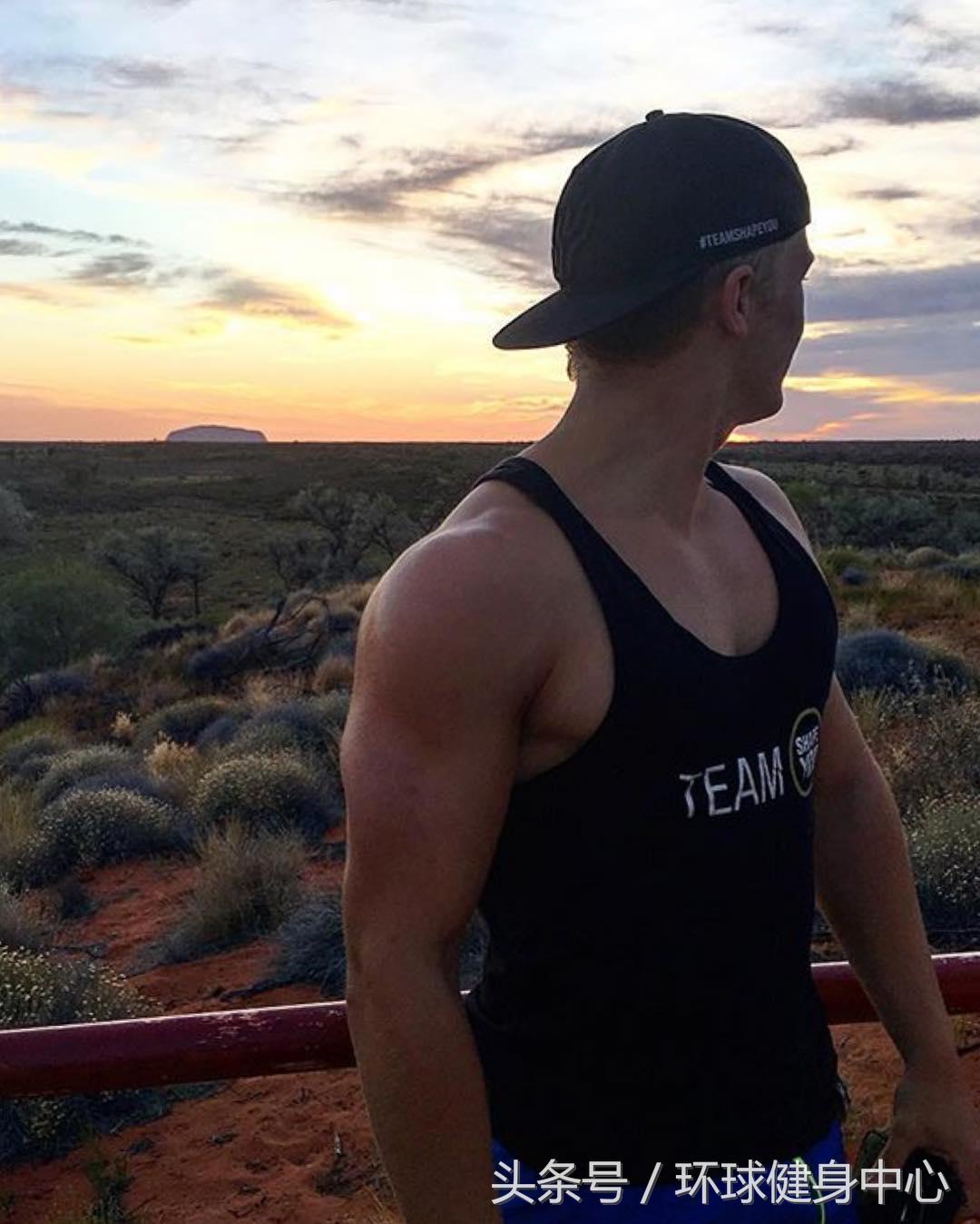 健身关节一动咔咔作响补充什么,健身关节响什么原因