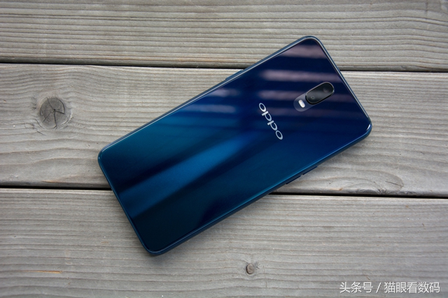 oppor17前置拍照,oppor17自拍效果怎么样