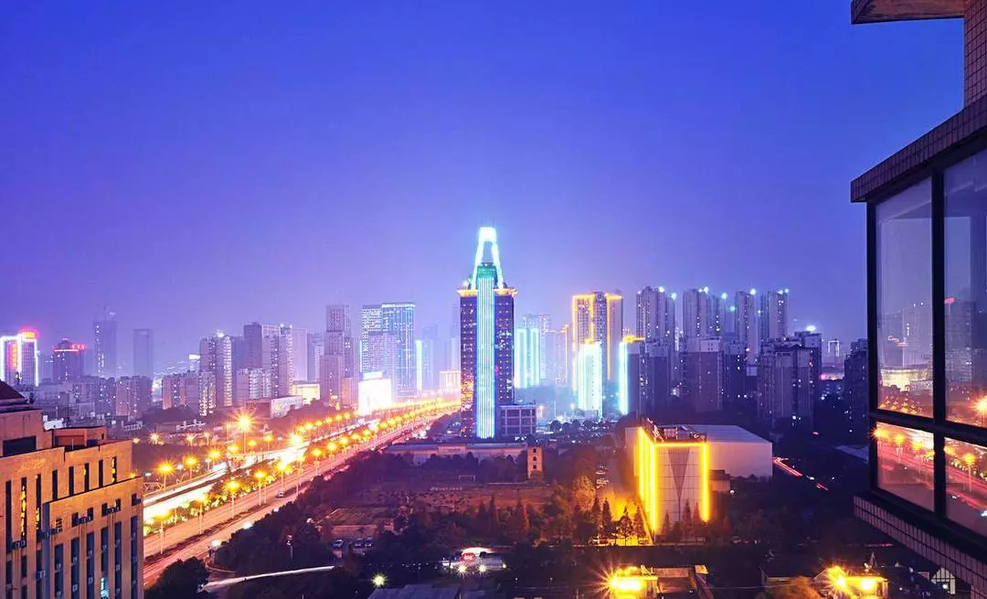 当调酒师一年可以挣多少钱,调酒师的故事视频大全