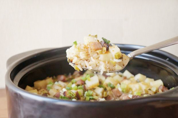 电饭煲超级粘锅,煮饭好吃的电饭煲不粘锅