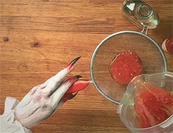 这家怪物用品商店一本正经的胡说八道，背后是竟然他们