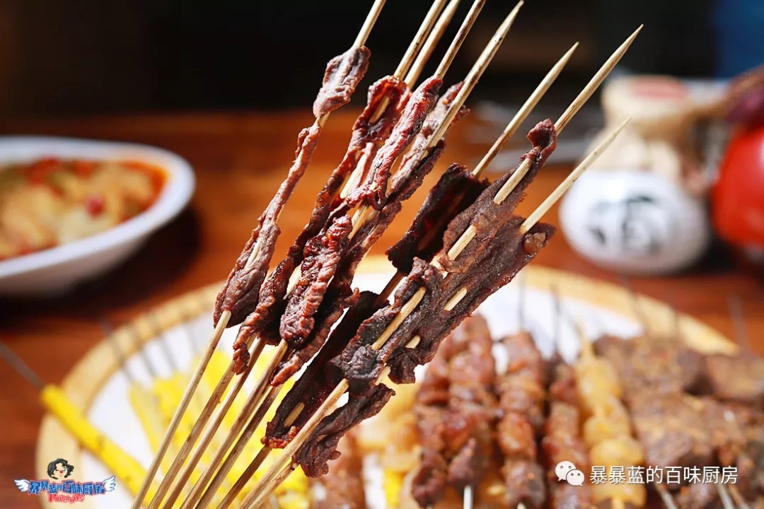 吃腻了自己城市的烧烤,吃腻了火锅烧烤