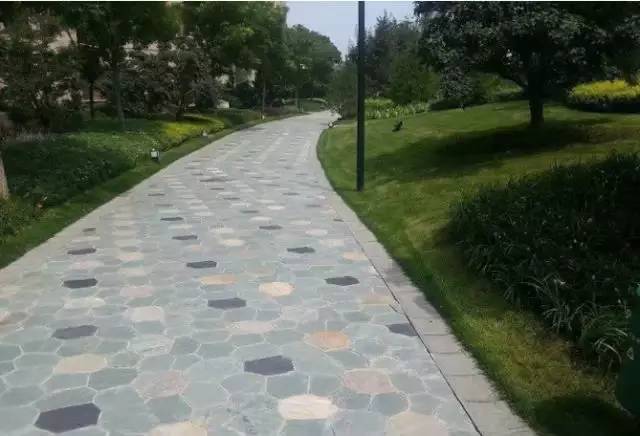 花岗石地面铺贴的施工工艺,花岗岩地面铺装人工多少钱