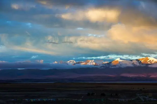 玛旁雍措圣湖之首,玛旁雍措并称西藏三大圣湖