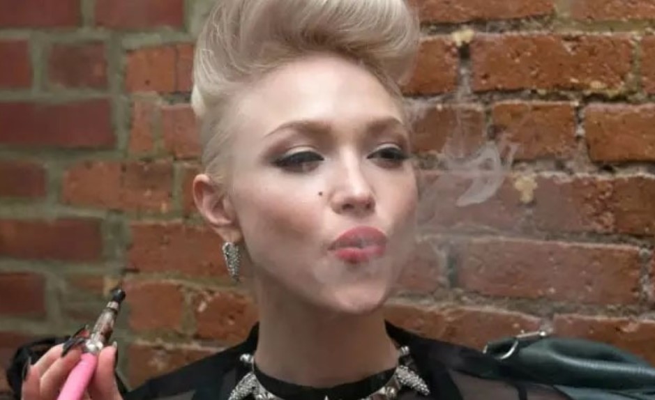 国际巨星们引领*子烟电**时尚潮流