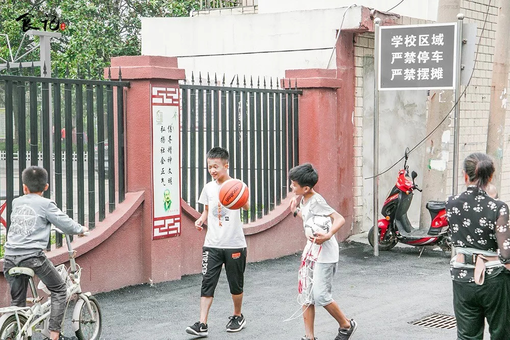 街边铁板烧多少钱一份,杭州校门口铁板烧