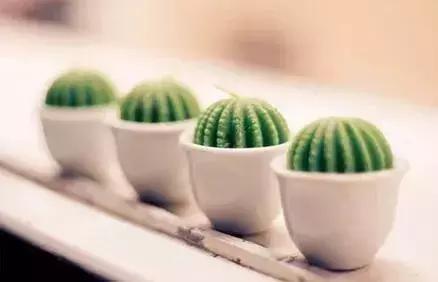 脾气一点就爆一戳就破,脾气一点就爆一会就好了