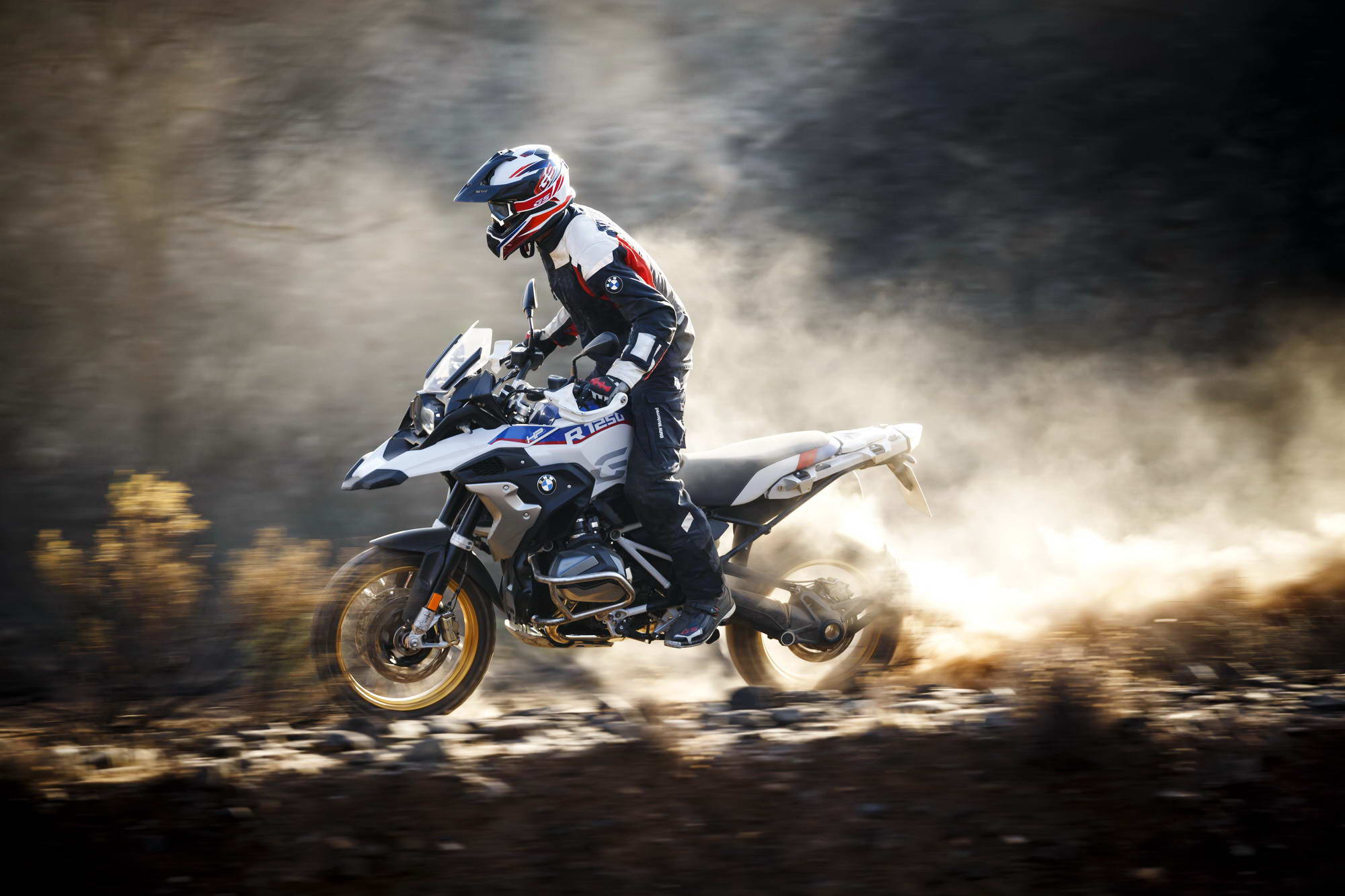 宝马r1250gshp版黑色款,高清宝马r1250gs壁纸