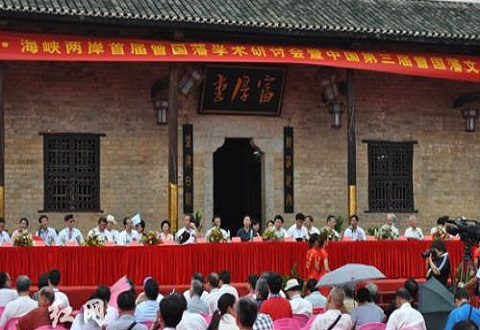 曾国藩如何对待自己的亲兄弟的,弟弟不听话怎么对待他