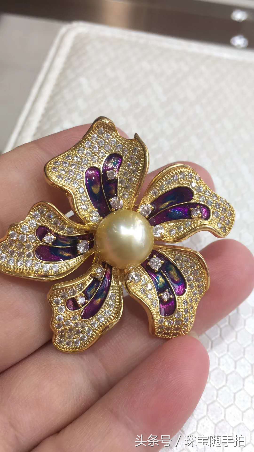 好看的首饰胸针,设计感最好的珍珠首饰