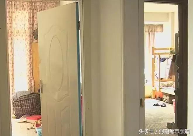 武汉:美女搬进合租房,推开门吓一跳,里面住着十几个男人!