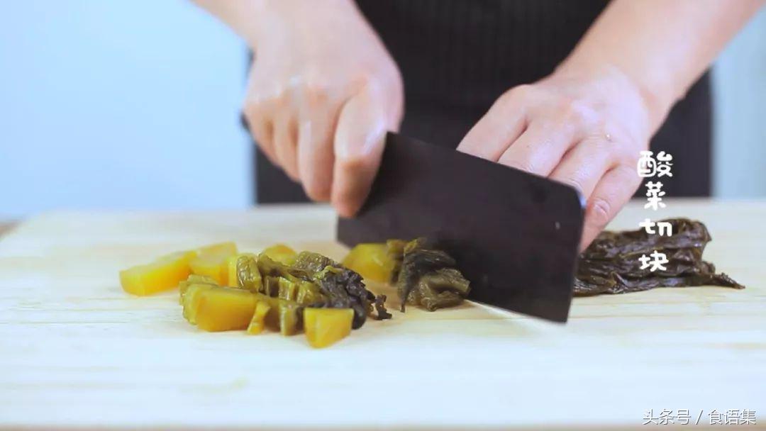 苗家酸菜鸡的酸,开胃下饭酸菜鸡