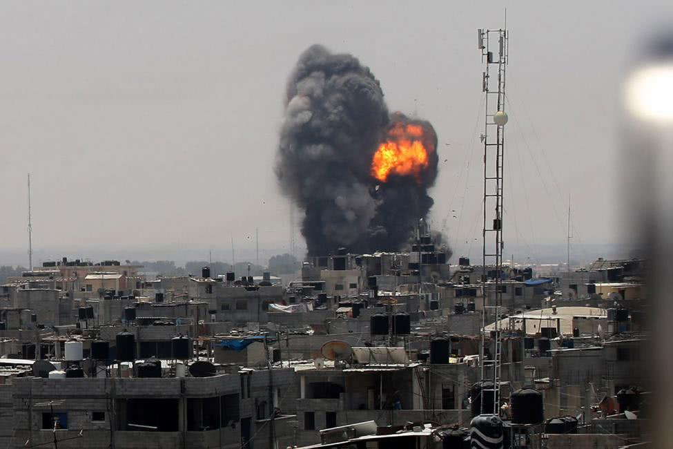 沙特打胡塞导弹,也门打沙特的导弹