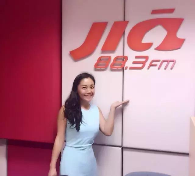 练形体舞蹈和瑜伽哪个好,舞蹈跟瑜伽哪个适合女生