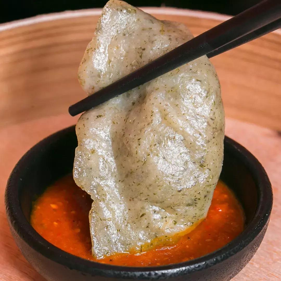 6.8折！陆家嘴惊现1家“网黄餐厅”，人均40+吃哭老板！