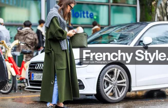 墨绿色衣服如何搭配好看,墨绿色整套衣服怎样搭配才好看