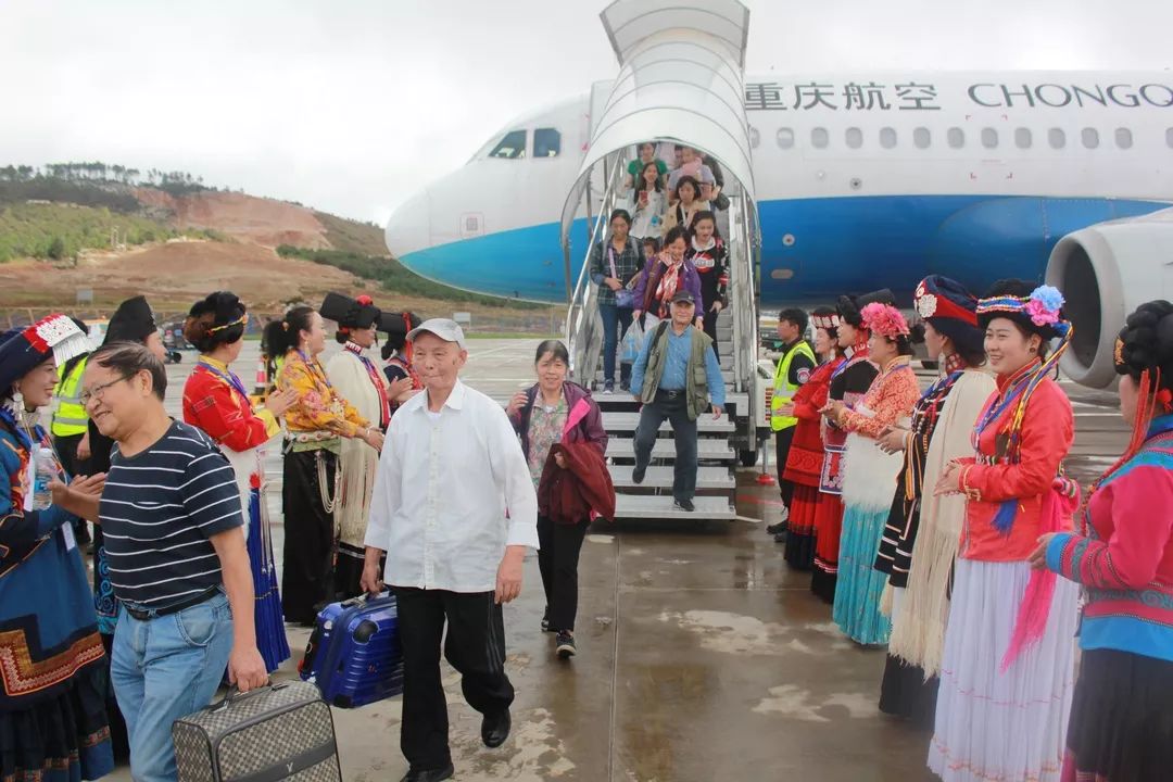 宁蒗泸沽湖机场到泸沽湖怎么走,宁蒗泸沽湖机场到泸沽湖景区