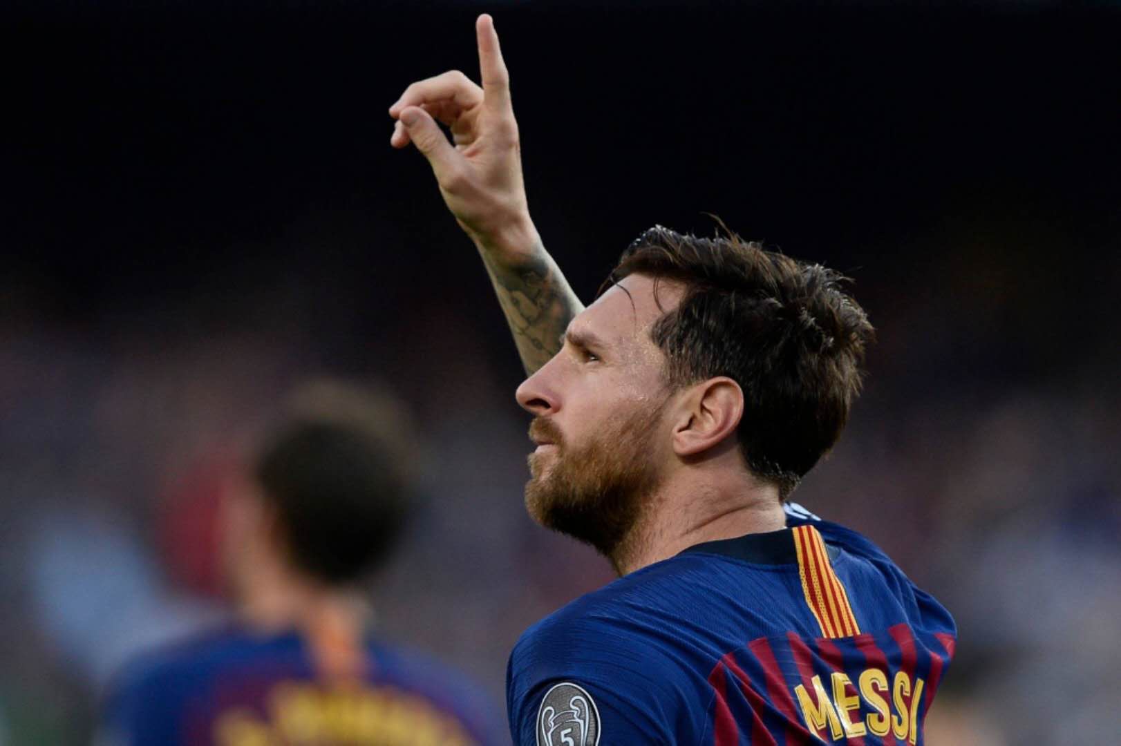 12次年度最佳球员梅西,16年国际足联最佳十一人梅西