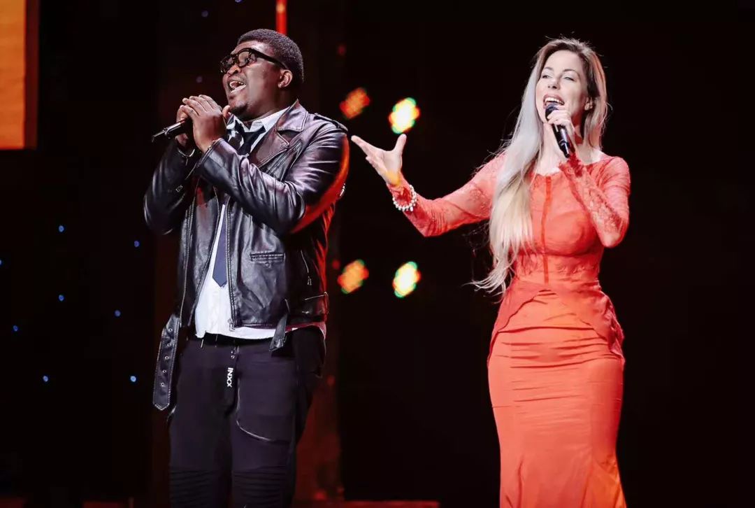 2018静安国际嘉年华启幕 静安大融城携手百家商户慈善义卖