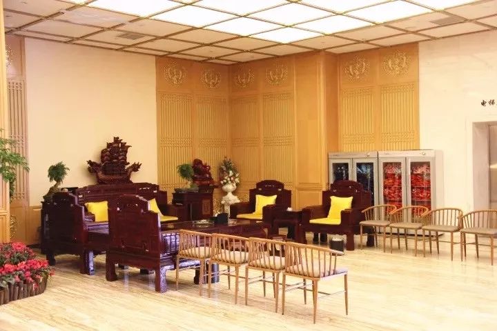 89元抢原价169元超值足疗+洗浴套餐！时长70分钟！节假日通用！服务超棒！