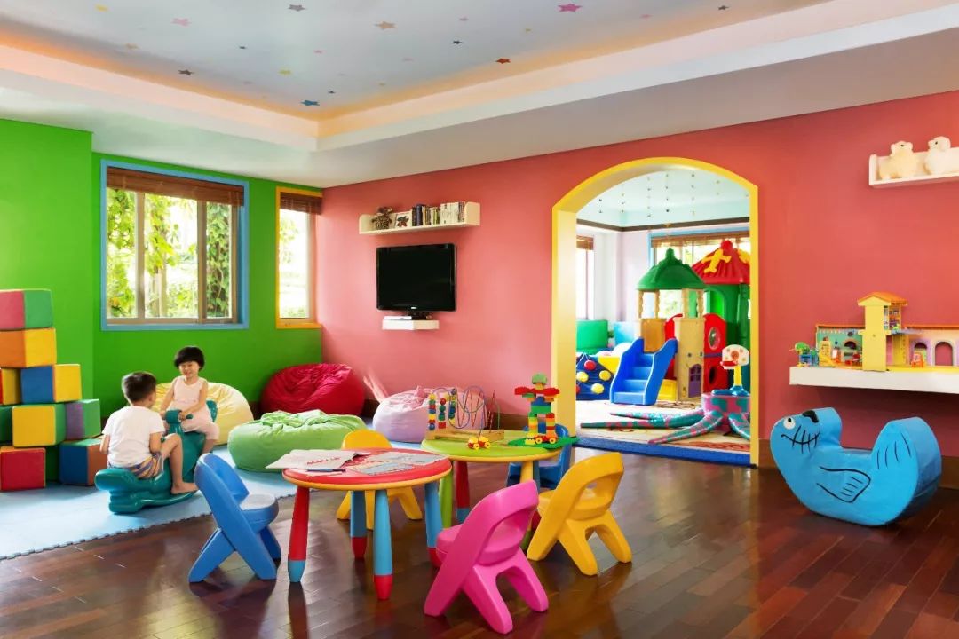 鍥藉唴涓囪豹绯诲垪搴﹀亣閰掑簵,涓浗棣栧涓囪豹搴﹀亣閰掑簵