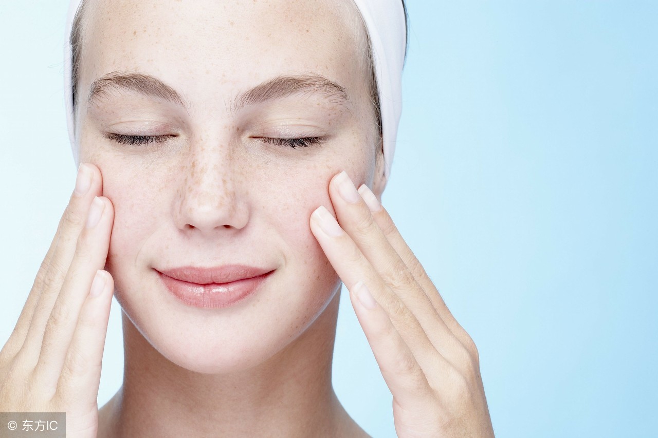 不会使用精华,浪费钱不止还伤害皮肤!