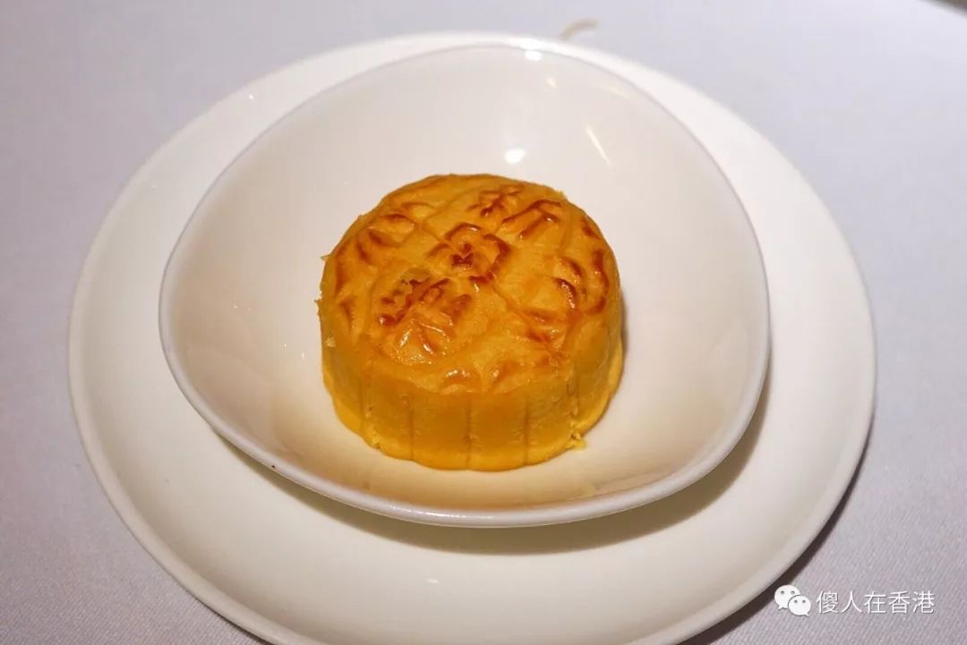 奶黄流心月饼到底好吃不,正宗奶黄流心酥月饼