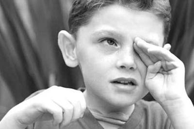 宝宝眼睛红肿疑似红眼病怎么处理,宝宝经常会揉眼睛会得红眼病吗