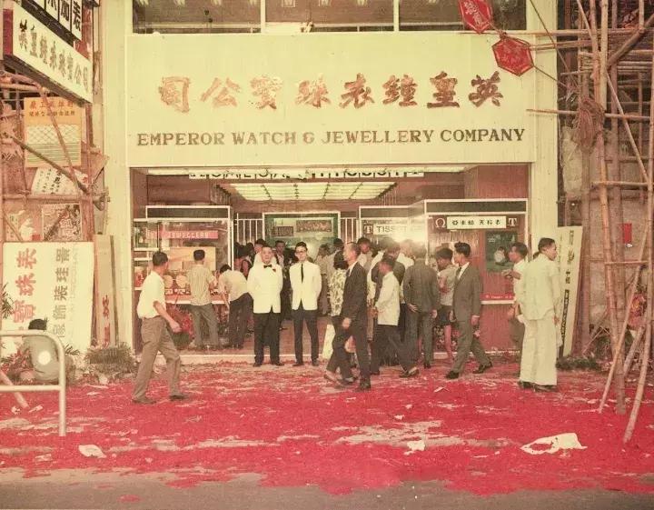 你不能再拥有时国语,奔驰是给成功人士的座驾