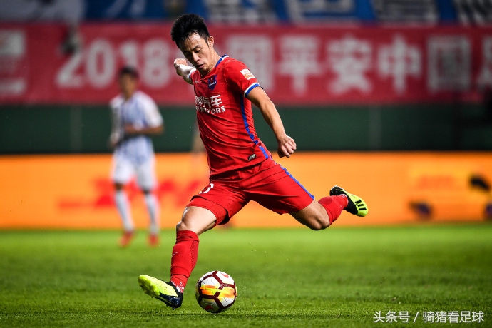 喜剧！黄征宇乌龙球，肖智头球，重庆斯威1：1广州富力