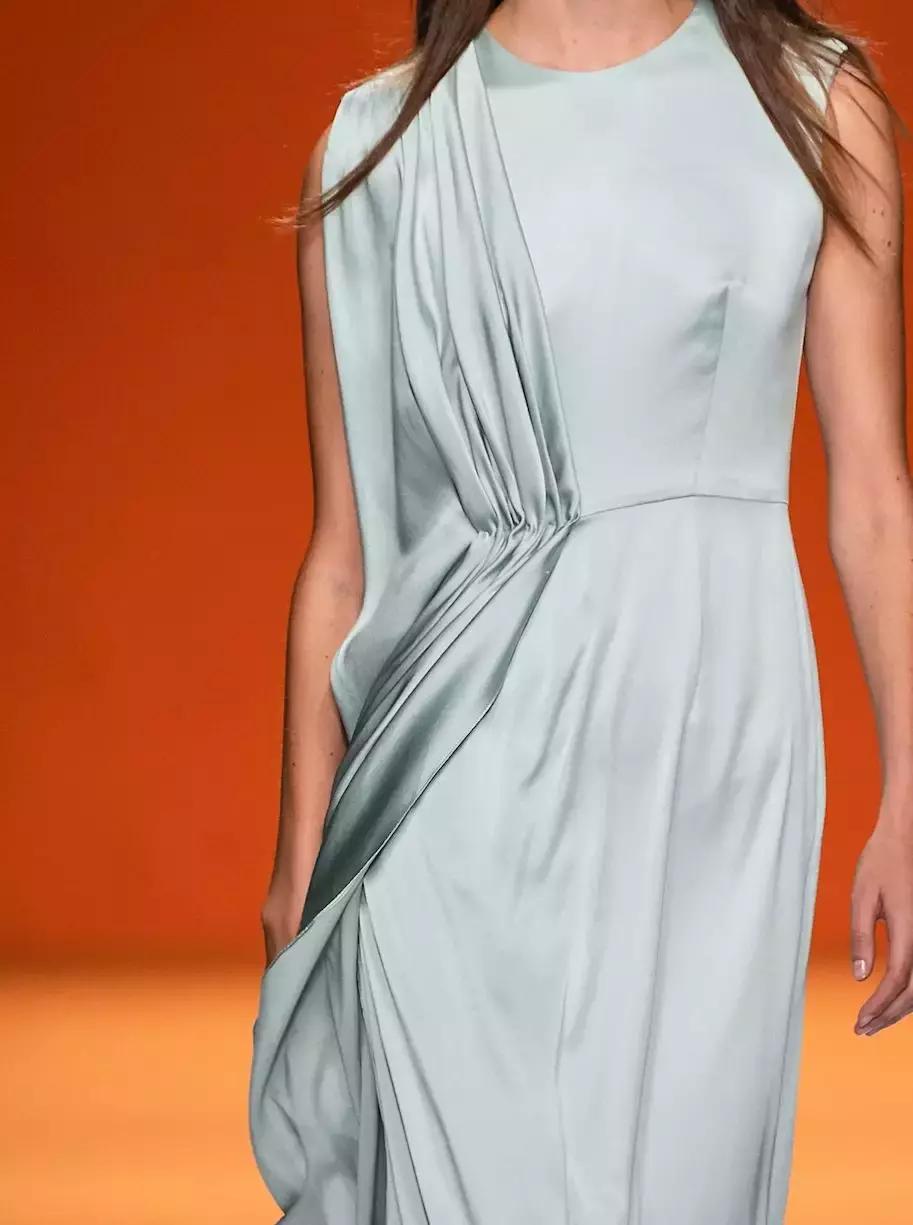 又有一波最新的美鞋美包来了看看我们是否为你种下了一片草原