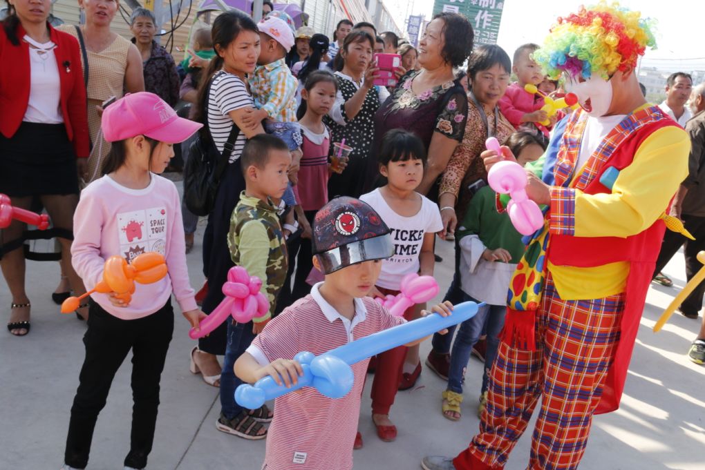 消失多年的旧市场,旧货市场淘来的东西