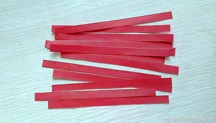 用彩色纸条制作手工卡纸,超简单卡纸手工特别好看