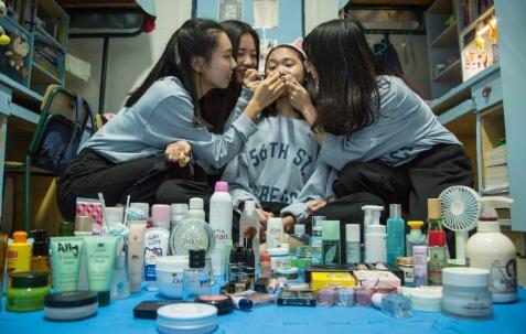 20岁有细纹鱼尾纹和法令纹,去细纹抬头纹法令纹鱼尾纹