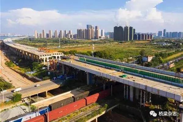 桥梁大事：藏木雅鲁藏布江大桥主拱合龙、富春江大桥主桥桩基完成